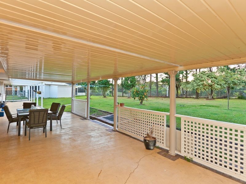317 Woodlands Drive, Sheldon QLD 4157