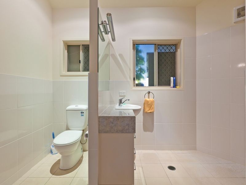 317 Woodlands Drive, Sheldon QLD 4157