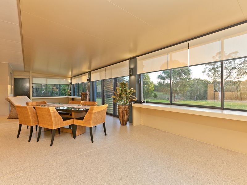 317 Woodlands Drive, Sheldon QLD 4157