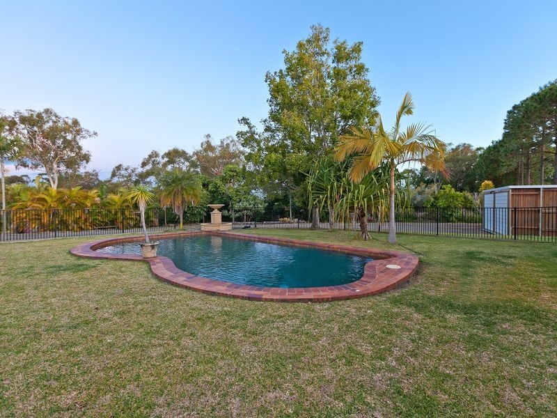 317 Woodlands Drive, Sheldon QLD 4157