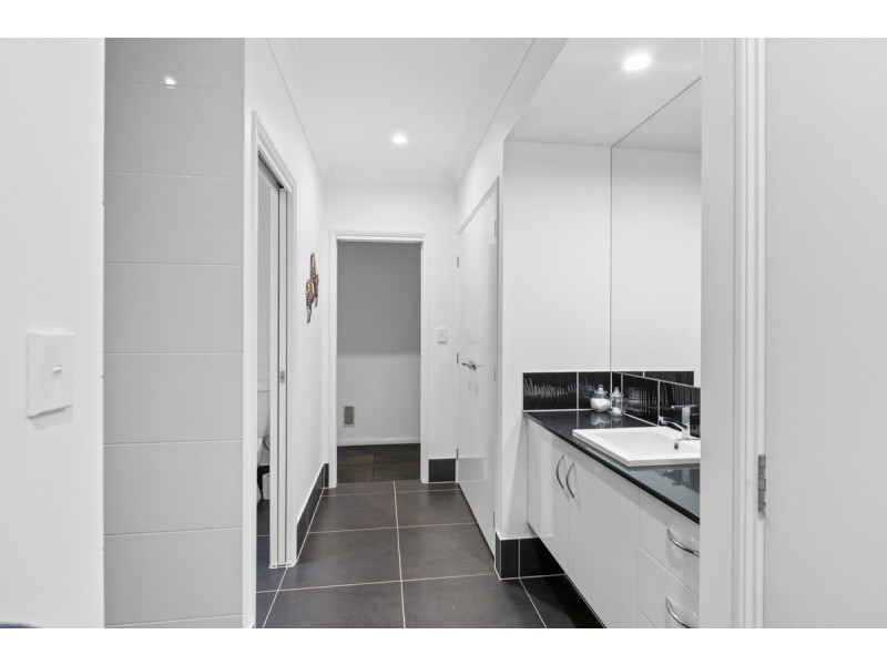 63 Waterville Drive, Thornlands QLD 4164