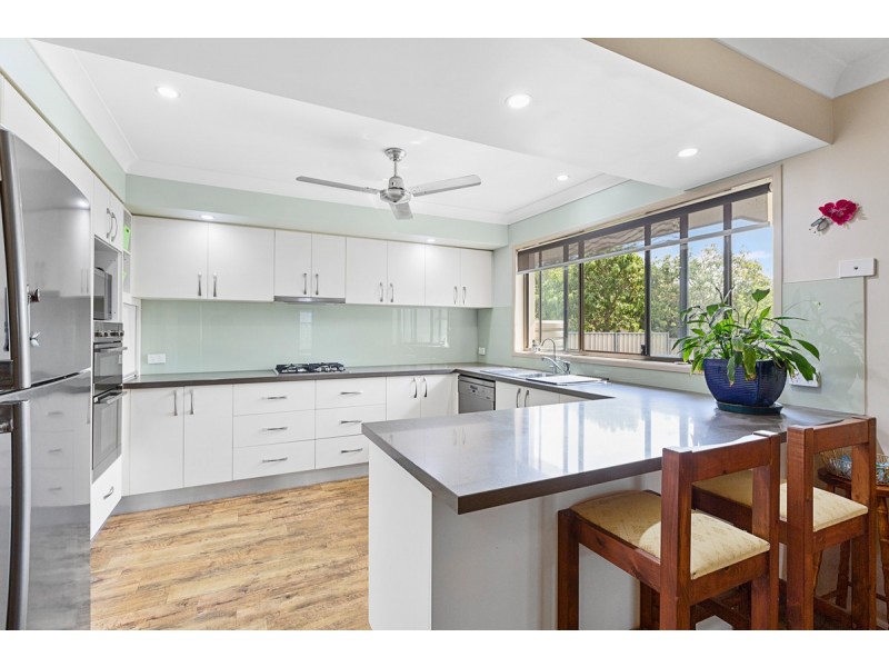 107 Cane Street, Redland Bay QLD 4165