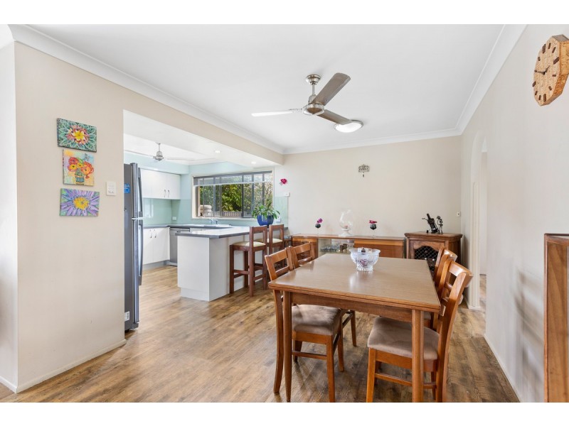 107 Cane Street, Redland Bay QLD 4165