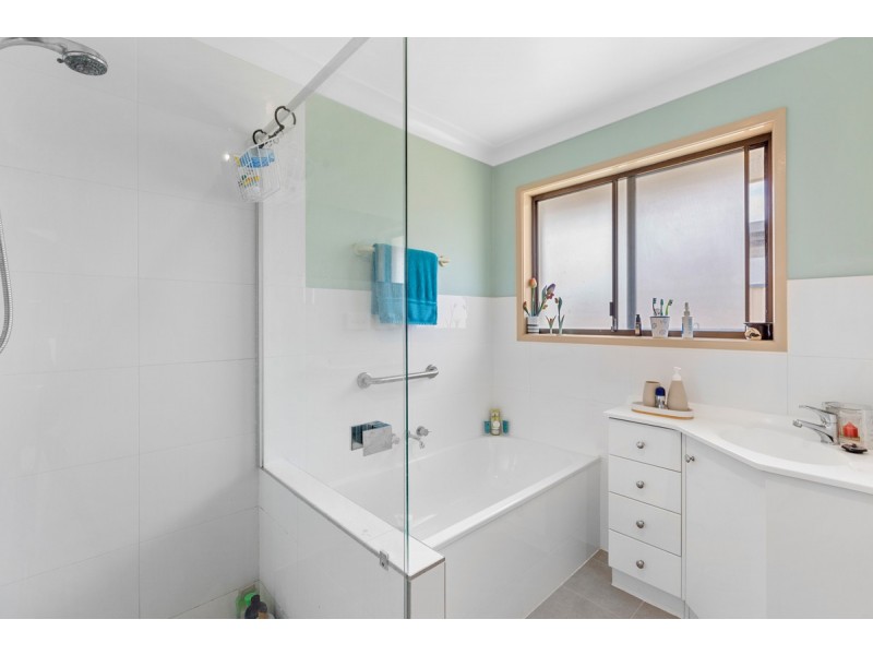 107 Cane Street, Redland Bay QLD 4165