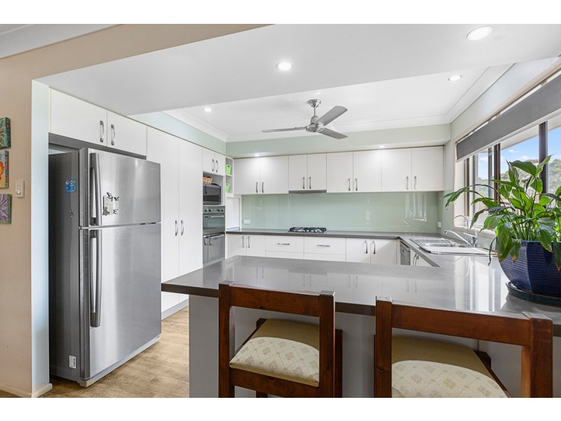 107 Cane Street, Redland Bay QLD 4165