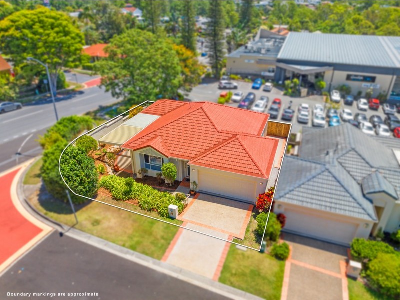 2 Flame Tree Crescent, Carindale QLD 4152