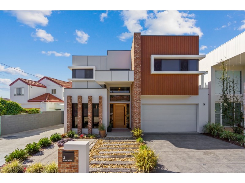 2 Charlotte Court, Ormiston QLD 4160