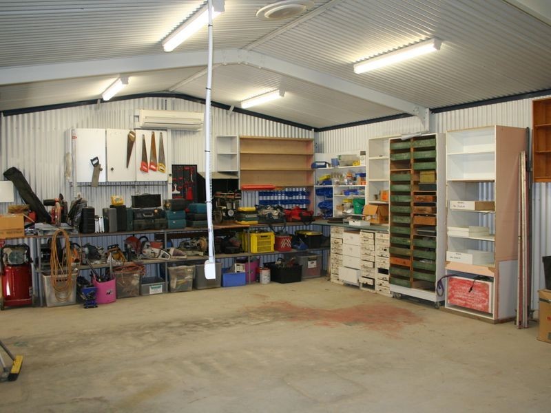 149 Redland Bay Rd, Capalaba QLD 4157