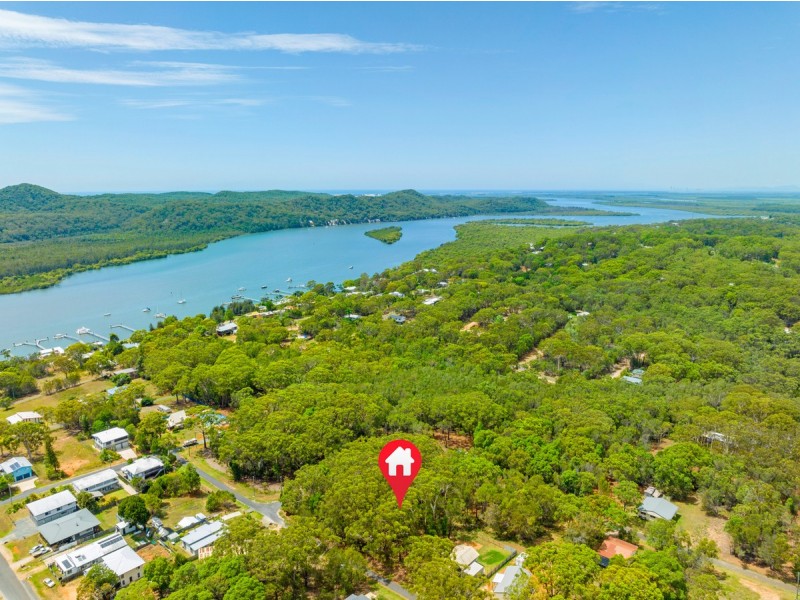 36 Little Cove Road, Russell Island QLD 4184