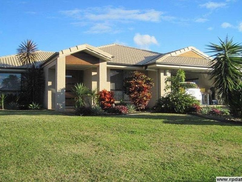 2 Foote Street, Redland Bay QLD 4165