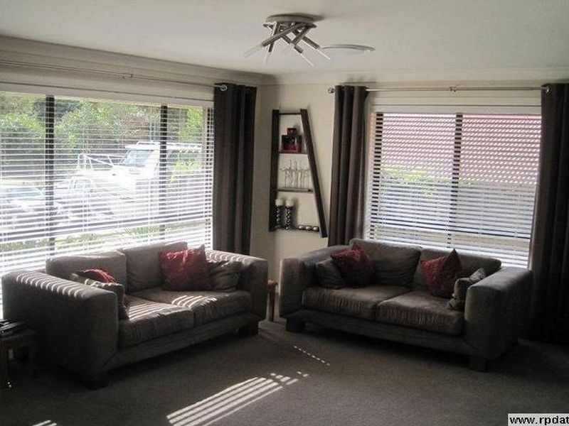 2 Foote Street, Redland Bay QLD 4165