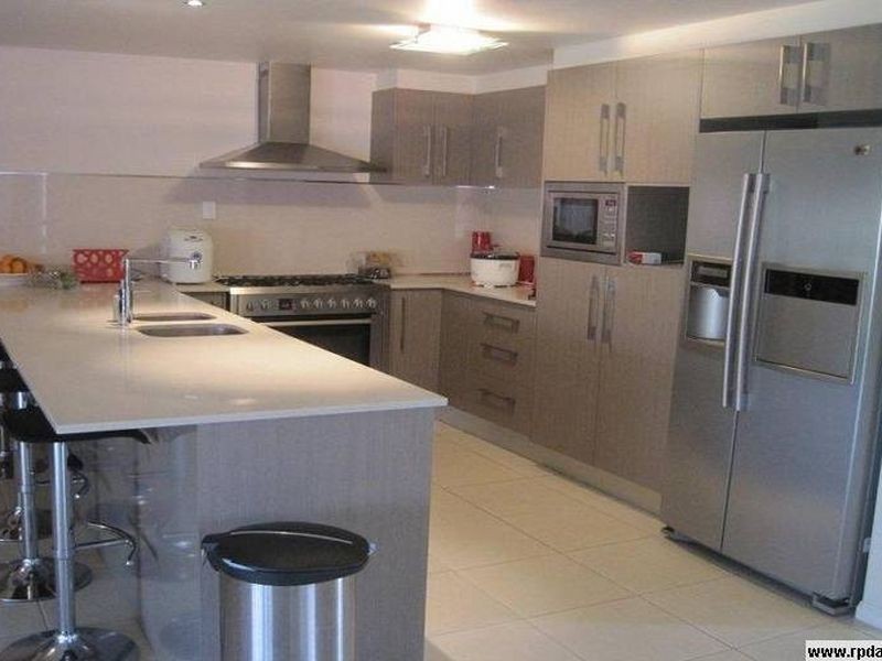 2 Foote Street, Redland Bay QLD 4165