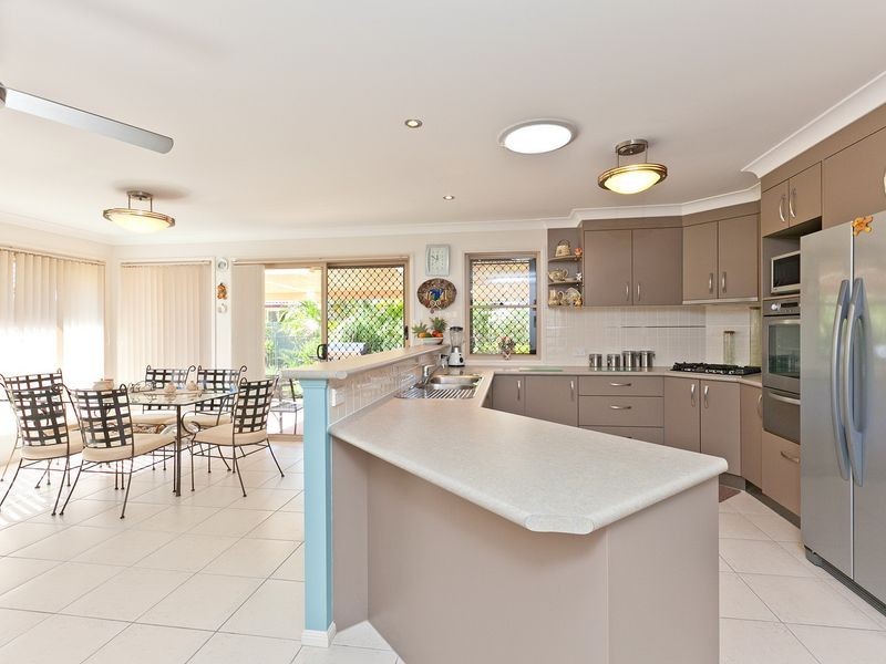 8 Trisha Close, Victoria Point QLD 4165