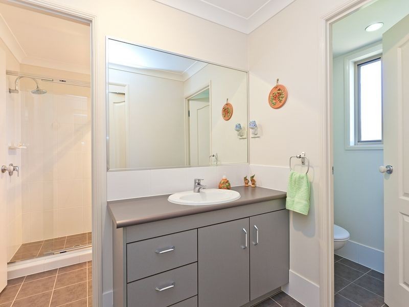 8 Trisha Close, Victoria Point QLD 4165