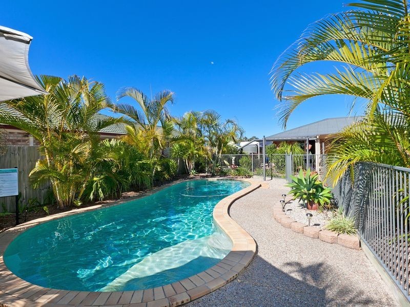 8 Trisha Close, Victoria Point QLD 4165