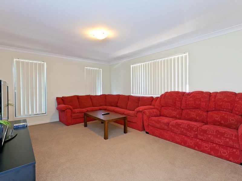 41 Emperor Drive, Redland Bay QLD 4165