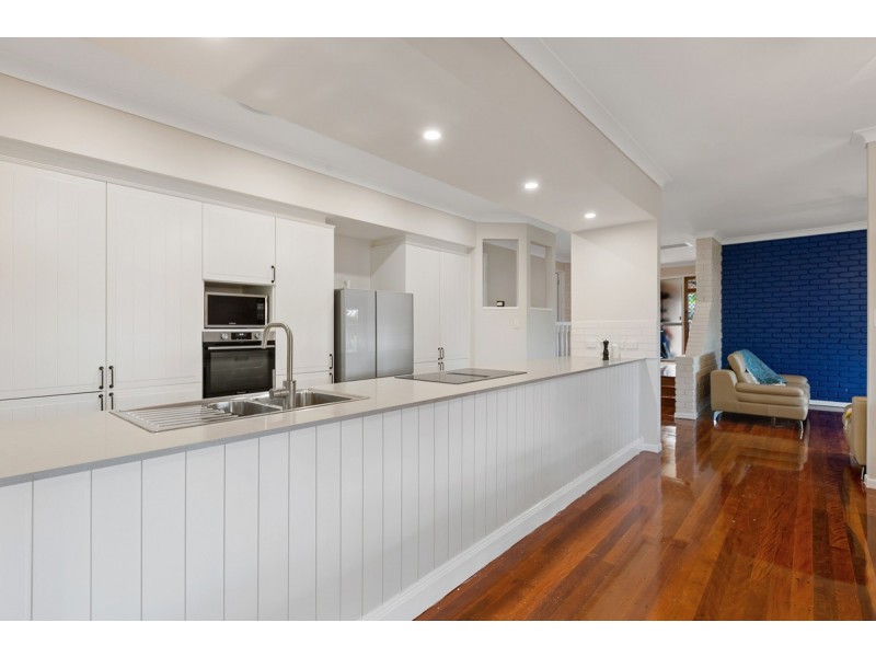 24 Sunshine Drive, Cleveland QLD 4163