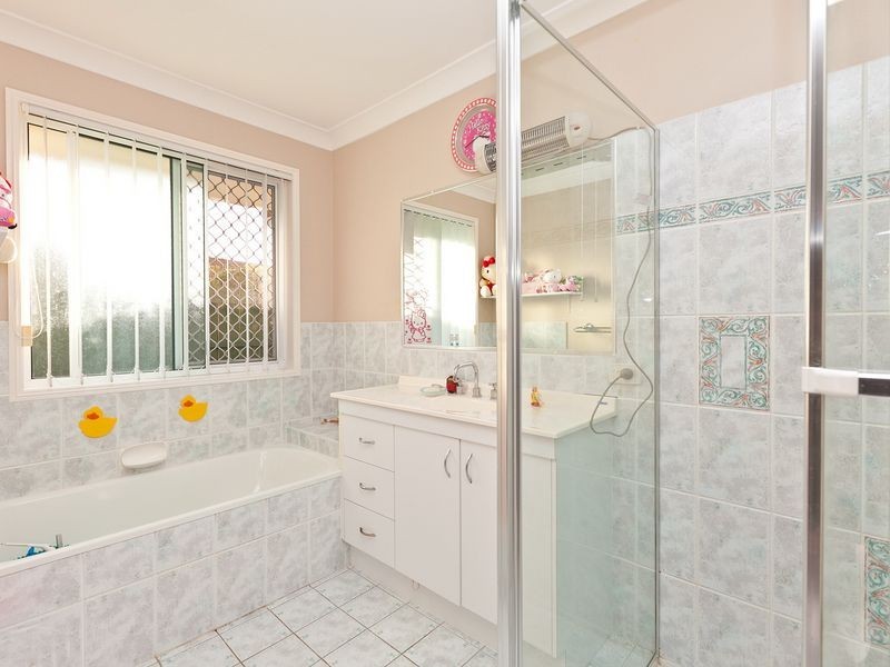 7 Chesterfield Crescent, Wellington Point QLD 4160