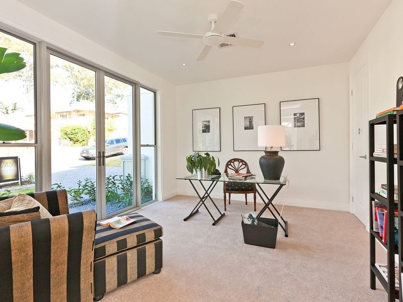 2 Charles Glen Street, Daisy Hill QLD 4127