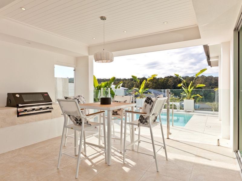 2 Charles Glen Street, Daisy Hill QLD 4127