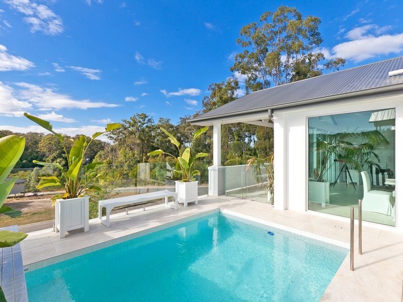 2 Charles Glen Street, Daisy Hill QLD 4127