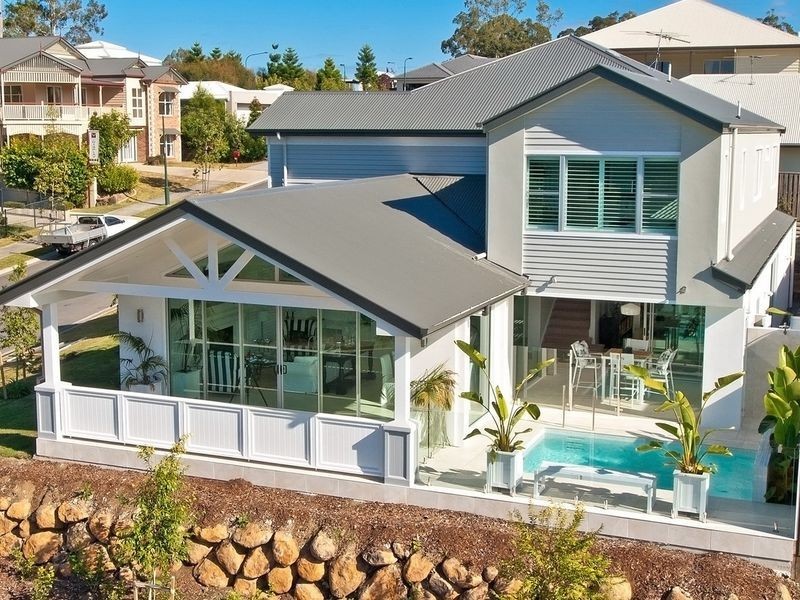 2 Charles Glen Street, Daisy Hill QLD 4127