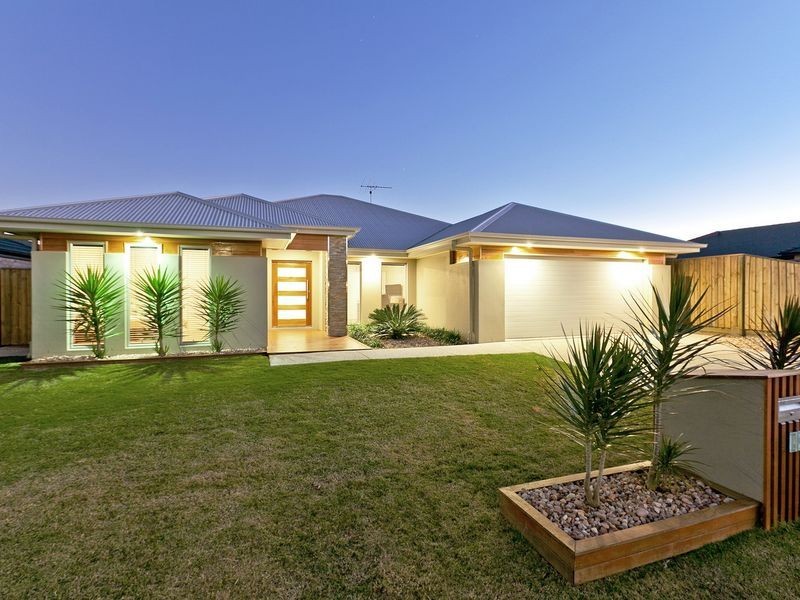 10 Sapium Road, Redland Bay QLD 4165