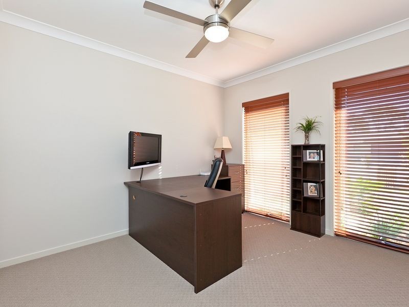 10 Sapium Road, Redland Bay QLD 4165