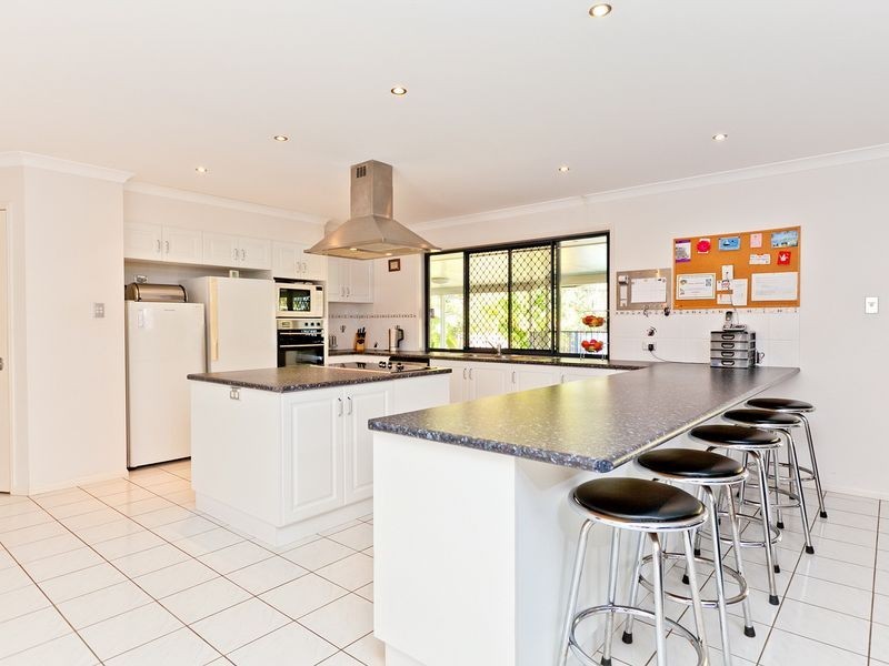 7 Plantation Place, Wellington Point QLD 4160