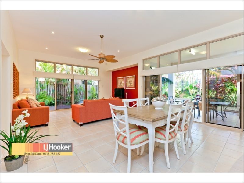 3 Panorama Court, Redland Bay QLD 4165