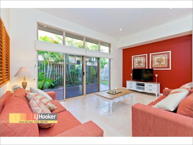 3 Panorama Court, Redland Bay QLD 4165