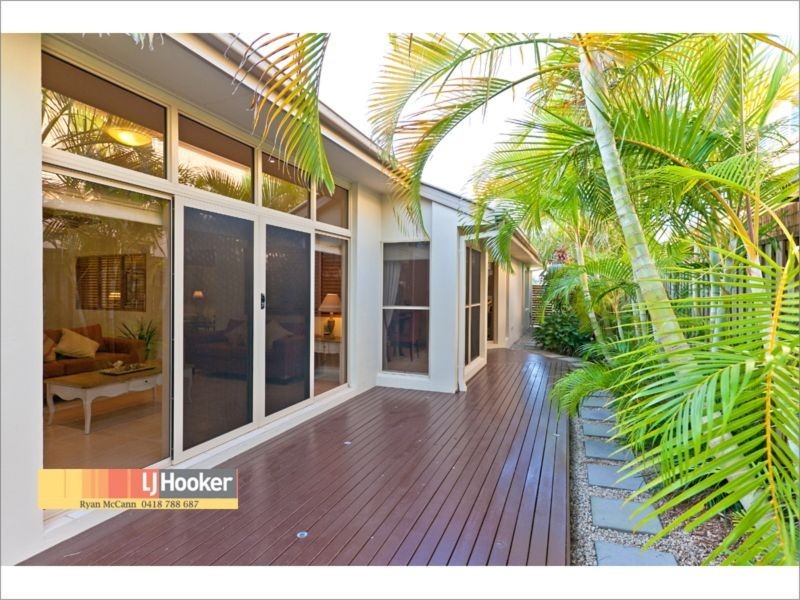 3 Panorama Court, Redland Bay QLD 4165