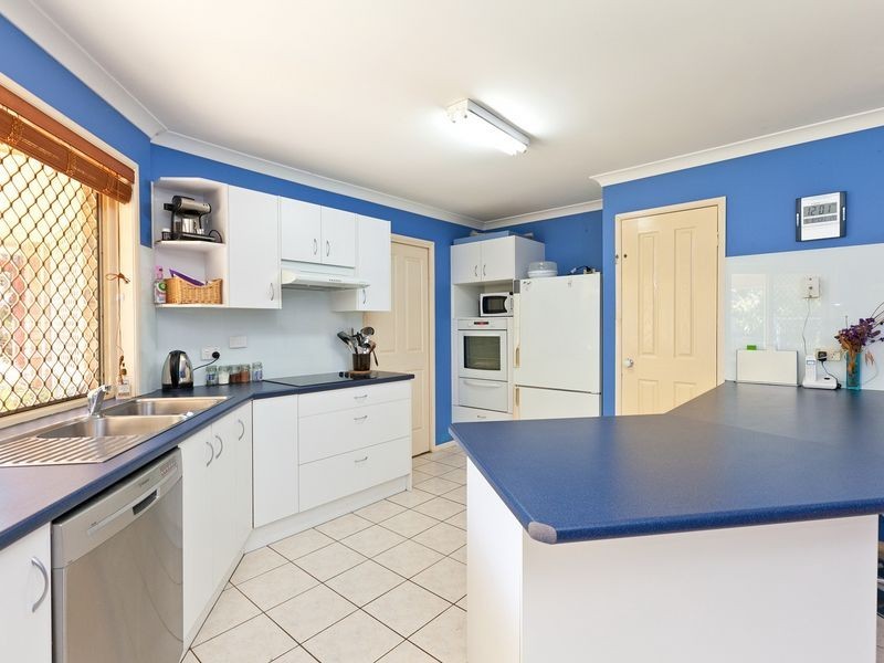 4 Lauren Court, Birkdale QLD 4159