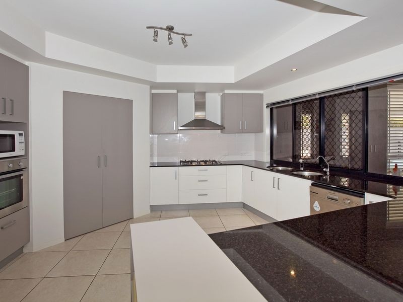 25 Douro Road, Wellington Point QLD 4160