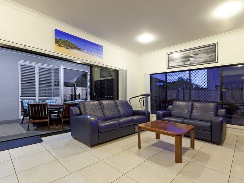 25 Douro Road, Wellington Point QLD 4160
