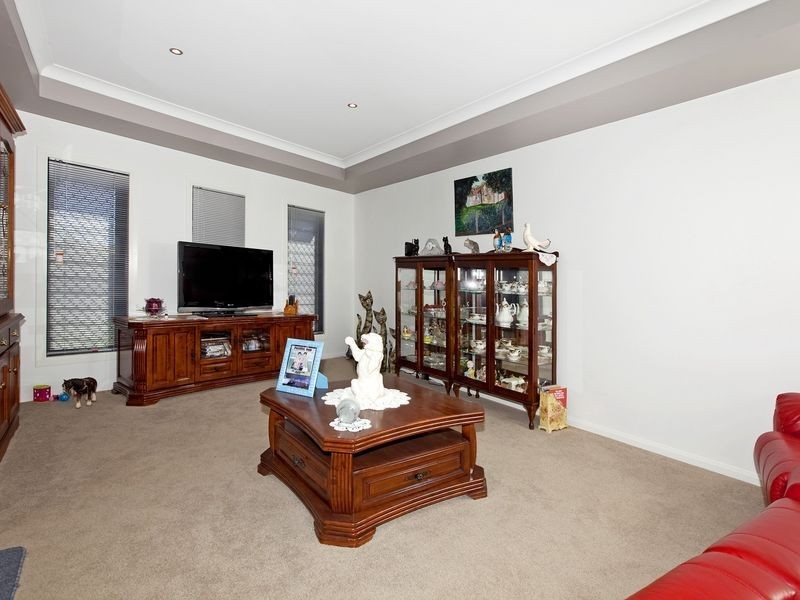 25 Douro Road, Wellington Point QLD 4160