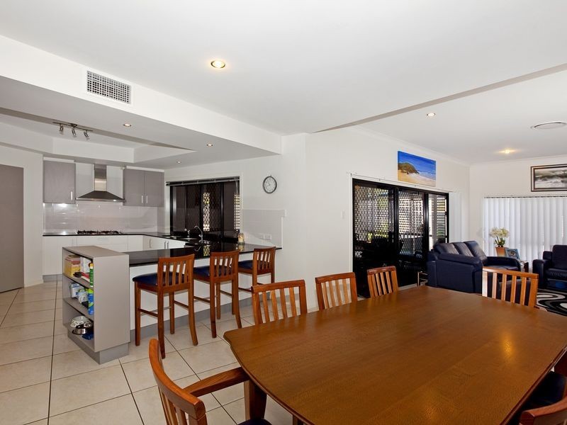 25 Douro Road, Wellington Point QLD 4160