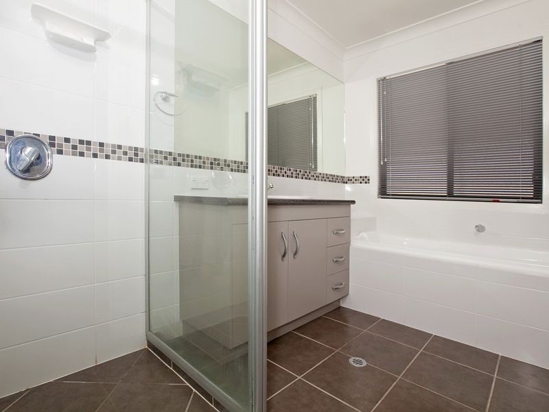 25 Douro Road, Wellington Point QLD 4160