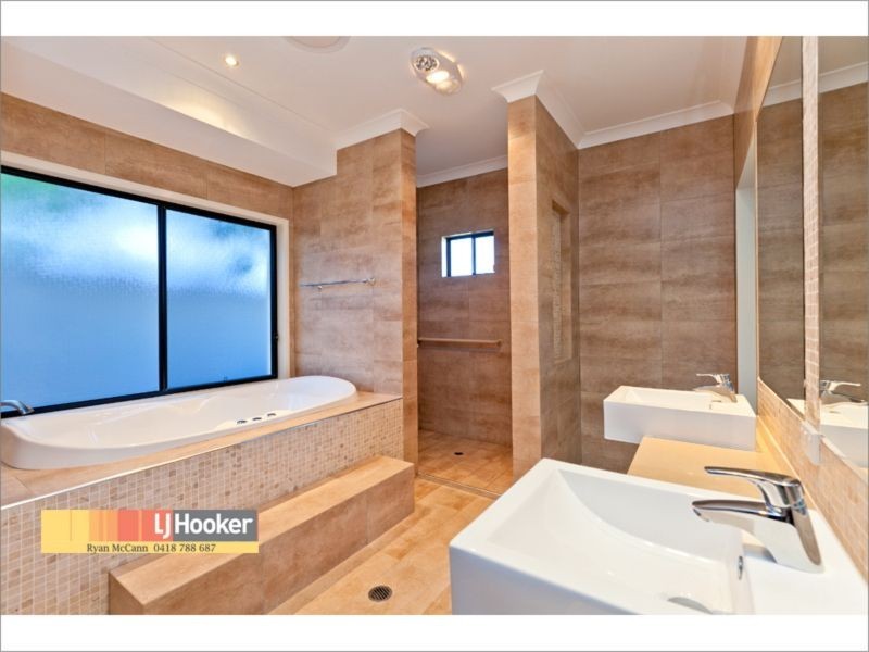 20 Sequoia Street, Thornlands QLD 4164