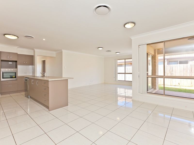 19 Pentecost Place, Redland Bay QLD 4165