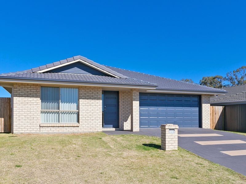 19 Pentecost Place, Redland Bay QLD 4165