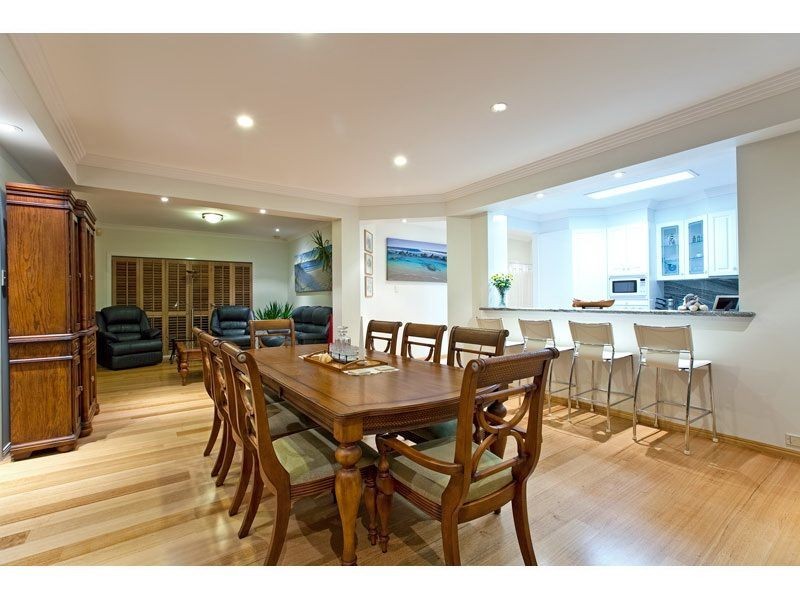 7 Carling Court, Raby Bay QLD 4163