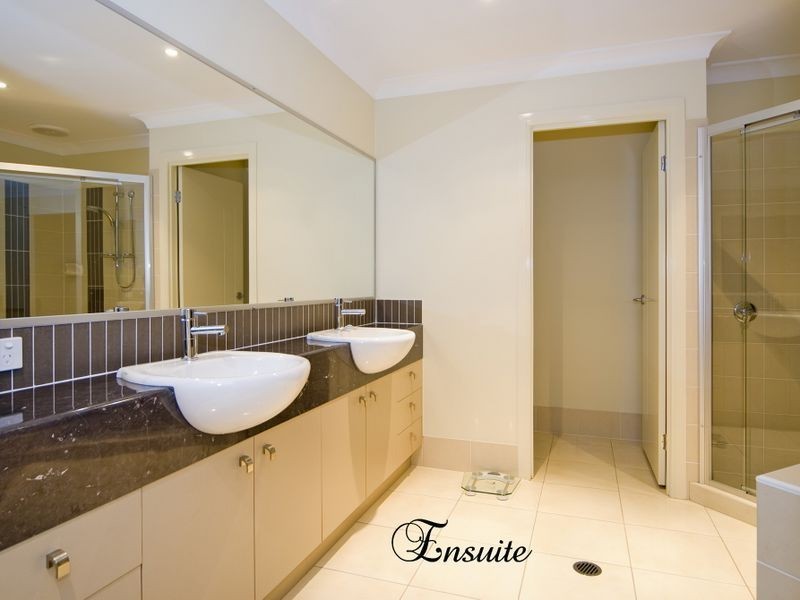 24 Waterville Drive, Thornlands QLD 4164