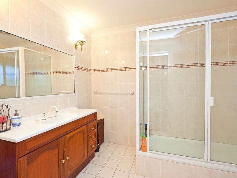 11 Oak Street, Ormiston QLD 4160