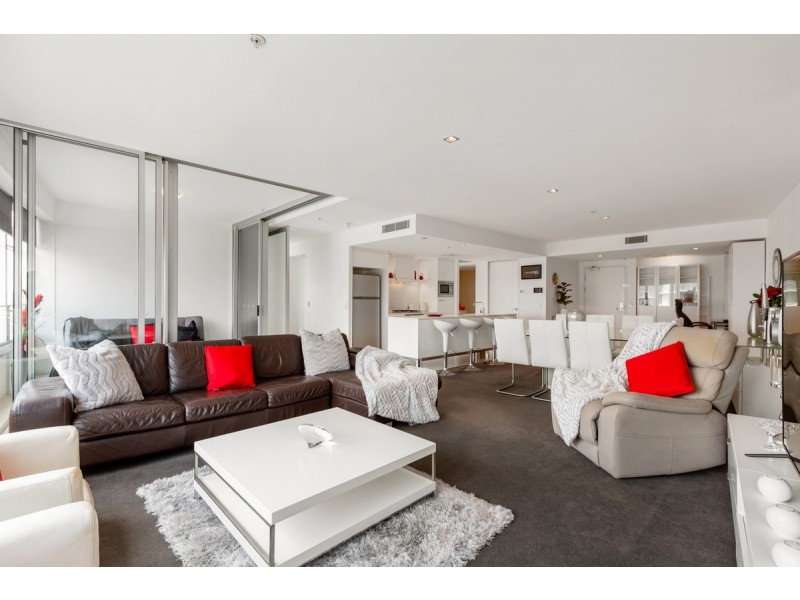 1109/9 Hamilton Avenue, Surfers Paradise QLD 4217