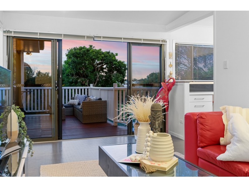 30 Hethorn Street, Coorparoo QLD 4151