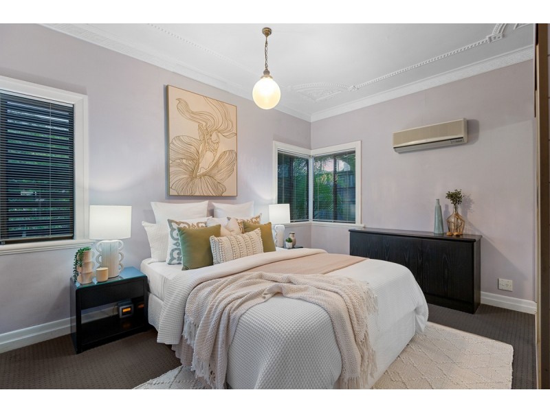 30 Hethorn Street, Coorparoo QLD 4151