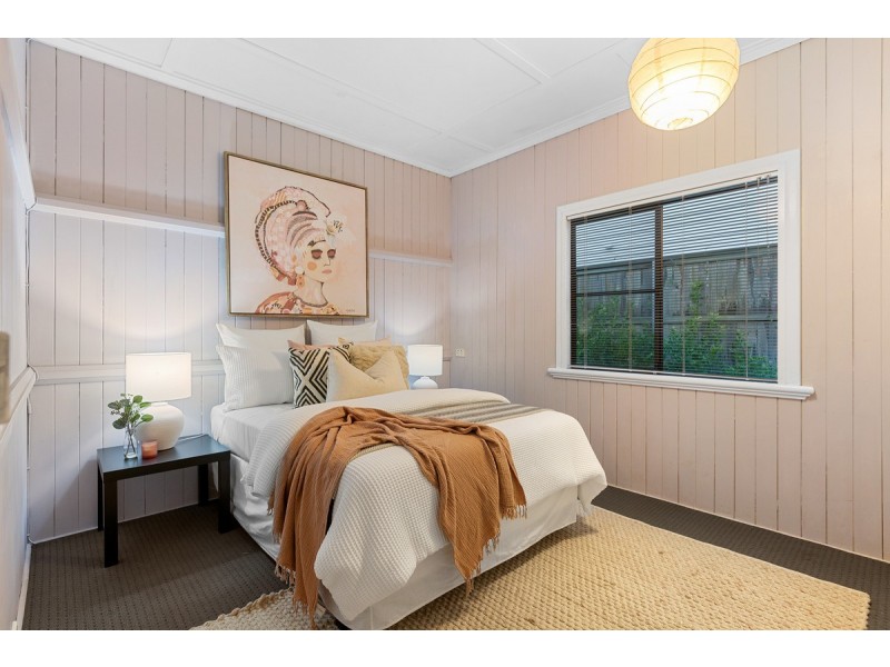 30 Hethorn Street, Coorparoo QLD 4151