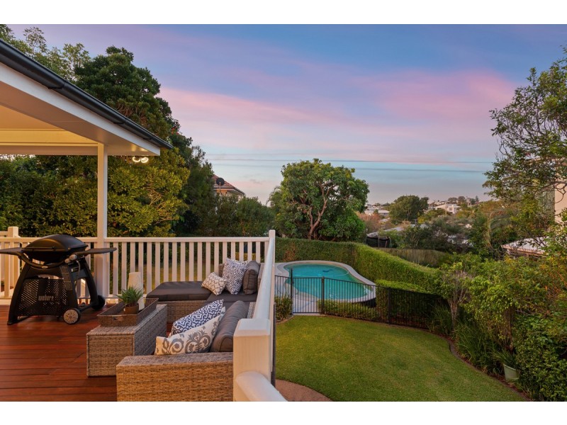 30 Hethorn Street, Coorparoo QLD 4151