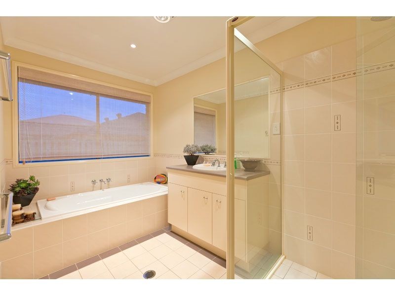 9 Thornlands Rd, Thornlands QLD 4164